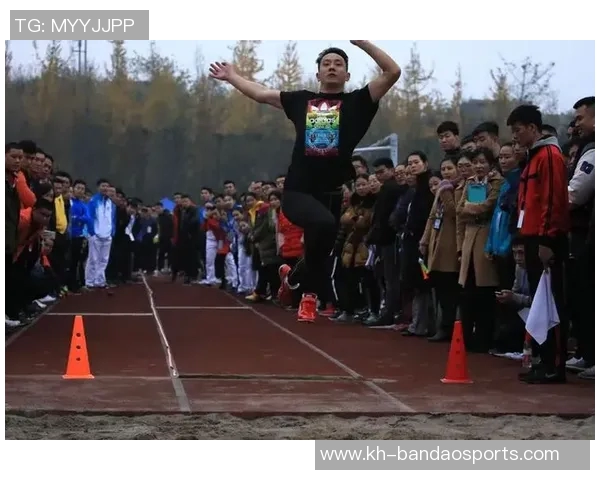 今年运动数据重庆羽毛球队在联合会杯中的精彩表现与状态分析